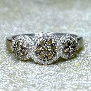10k White Gold Chocolate Diamond Cluster Ring